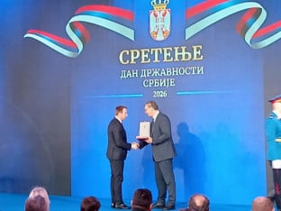"Velika čast i poruka da štitimo nacionalne interese": Vučić uručio orden Selaku