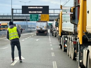 Ако пада транспорт, тоне и привреда