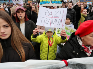 Грађани Сарајева и данас на улицама: "Младост је убио систем“