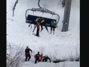 Дијете поново исклизнуло са шестосједа на Јахорини (VIDEO)