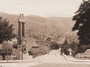 Kontroverzna odluka: Sarajevo vraća spomenik Francu Ferdinandu i Sofiji!