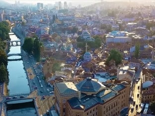 Sarajevo slavi tuđina i okupatora