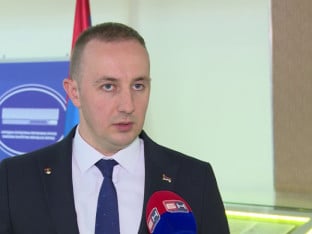 Opozicija ostaje pri svom tekstu rezolucije o osudi veličanja ustaštva