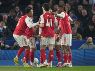 Arsenal korača ka tituli