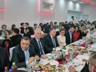 Dodik: Ženama ni izbliza nije opjevan njihov značaj za porodicu i društvo