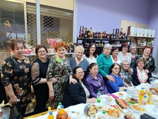 Од кошнице до тржишта: Пчеларство прилика за жене из Српца