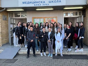 Ученици Медицинске школе траже изградњу новог објекта