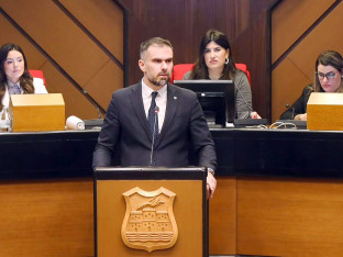 Gradonačelnik Novog Sada: Cetinski širi neistine, u Spensu nikada nije bio logor