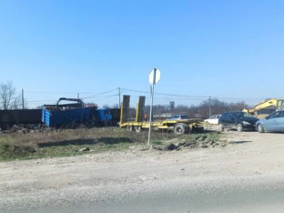 Sudarili se voz i kamion, povrijeđen vozač: Nesreća u Živinicama
