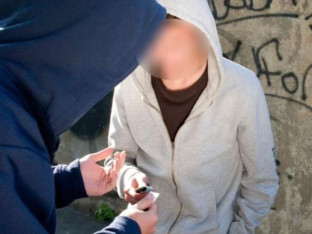 Kod maloljetnika pronađeni kokain i marihuana