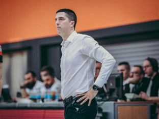 Stefanović očekuje reakciju tima protiv Bosne