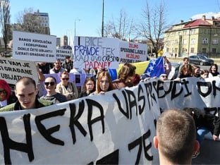 Сарајлије траже одговорност власти због трамвајске несреће