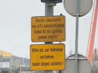 U Gracu saobraćajni znak na srpskom jeziku