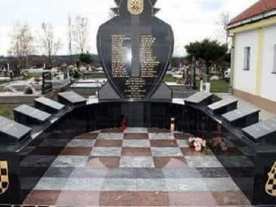To je poniženje: Porodice nestalih traže zabranu skupa u Modranu