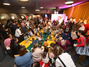 Praznik za najmlađe u Banjaluci: Peti "Juhu fest" otvara predstava "Carevo novo odijelo"