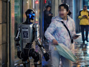 Žena završila u bolnici nakon susreta sa robotom! (VIDEO)