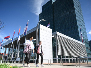 Šta je sa godinama najavljivanim zakonom o državnim službenicima Srpske