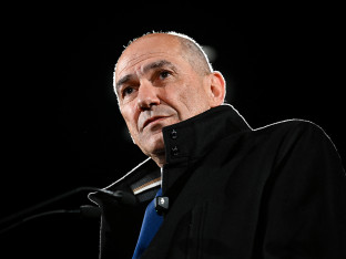 Janša tvrdi da je bilo nepravilnosti na izborima u Sloveniji
