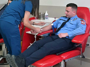 МУП Српске у акцији: Полиција дарује крв у зворничкој болници