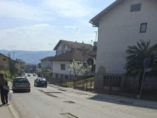 Возачи опрез: Санација ударних рупа у Зеленгорској улици