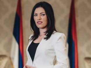 Vulić: Grafiti na kasarni u Pazariću direktan udar na institucije
