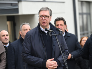 Vučić otkrio koliko Srbija ima goriva u rezervi