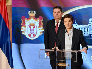 Brnabić: Srbija spremna da finansira oba memorijalna centra