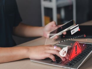 Дјевојка тужила четири велике друштвене мреже због утицаја на ментално здравље