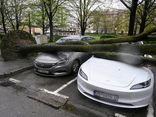 Vatrogasci u Zagrebu imali više od 800 intervencija