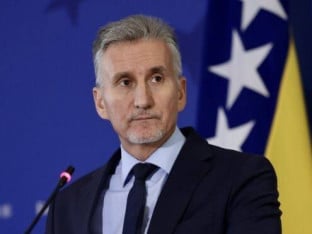 Ademović podnio ostavku na sve stranačke funkcije i napustio NiP