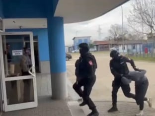 Okončani pretresi: U vodokotliću pronađeno još 300 grama
