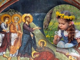 Сутра је Лазарева субота: Ово је симболика звончића и вијенаца