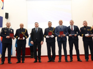 Zlatni znak policije Kostreševiću, Vasiljeviću, Hajduu, Partalu i Šehovcu