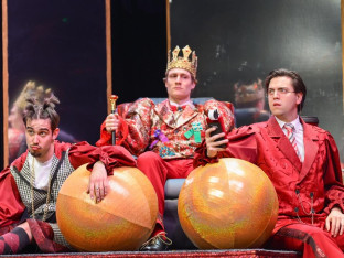 "Carevo novo odijelo" za finale 5. "Ju-hu festa"