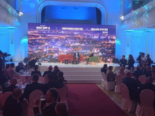 Počelo obraćanje Trampa Mlađeg na panel-diskusiji