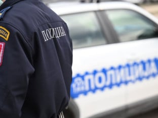 Vatrom oštećena tri vozila u Bijeljini