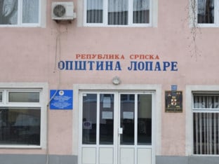 Помоћ самохраном оцу и ратном војном инвалиду