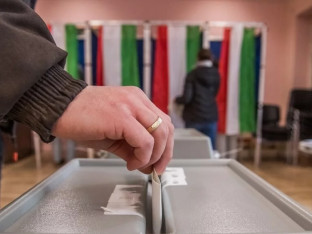 Mađarska opozicija ubjedljivo vodi na parlamentarnim izborima