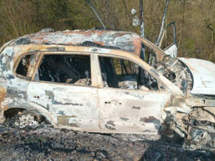 Ukrali auto, demolirali igralište, zapalili vozilo: Rasvijetljen haos u Banovićima (FOTO)