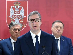 Vučić: Ukazaćemo poštovanje braći i sestrama u Republici Srpskoj