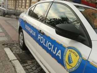 Brčko: Spomenik oštetila djeca