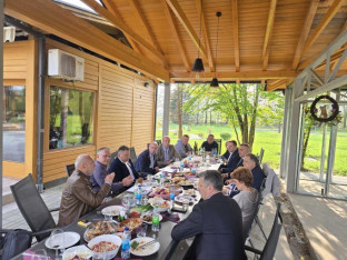 Dodik sa privrednicima: U najavi 13. plata i novo ministarstvo