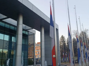 Ministarstvo trgovine Blanuši: Koliko iznosi 34 odsto od 0,30 KM po litru?