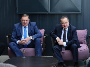 Dodik ugostio Dačića