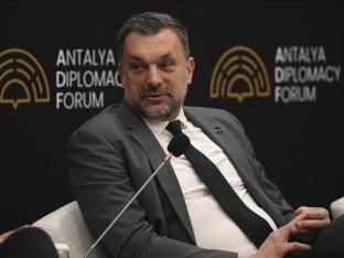 Konakovićeva diplomatija: Slon u prodavnici kristala