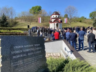 Чардак 34 године послије: Угашена огњишта српских породица на Васкрс 1992.