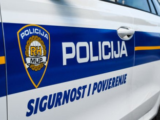 Dojave o bombama u više škola na području Splitsko-dalmatinske županije
