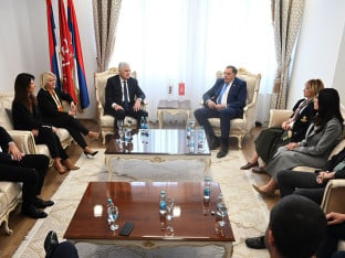 U toku sastanak lidera SNSD i HDZ BiH