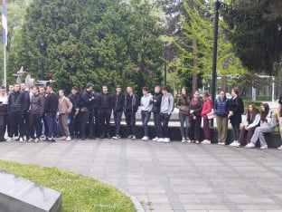 Никада не заборавити жртву јасеновачких логораша!