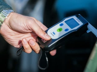 Odbio alko-test, pa otkriveno da je ukrao kamion: Uhapšen Zvorničanin